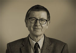 Dr. Axel Fuith